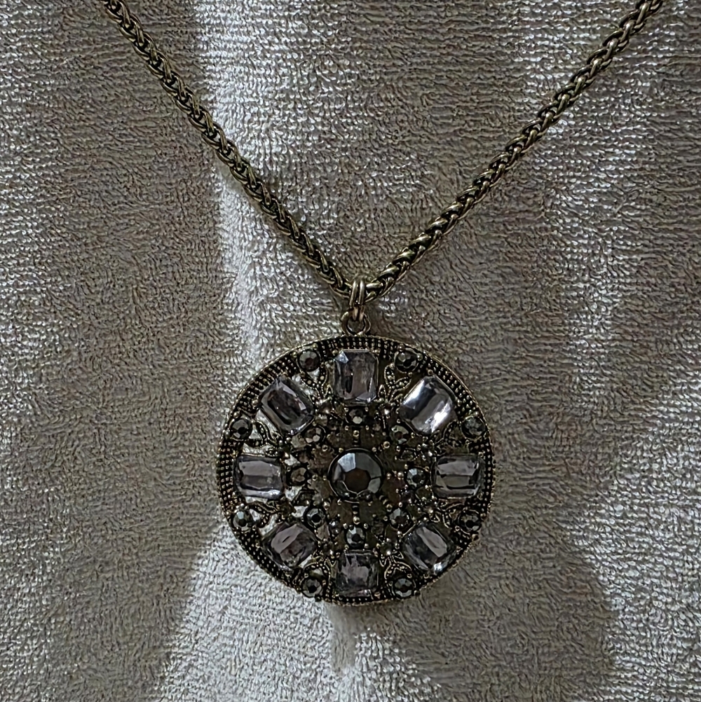 Vintage-Inspired Gold and Silver Medallion Necklace - Picture 2 of 2